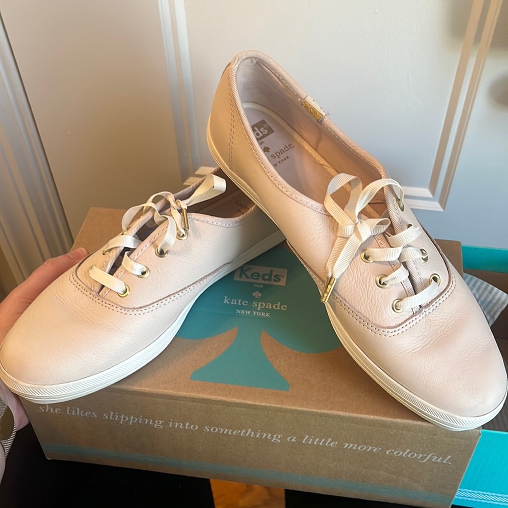 Light rose Kate Spade leather sneakers